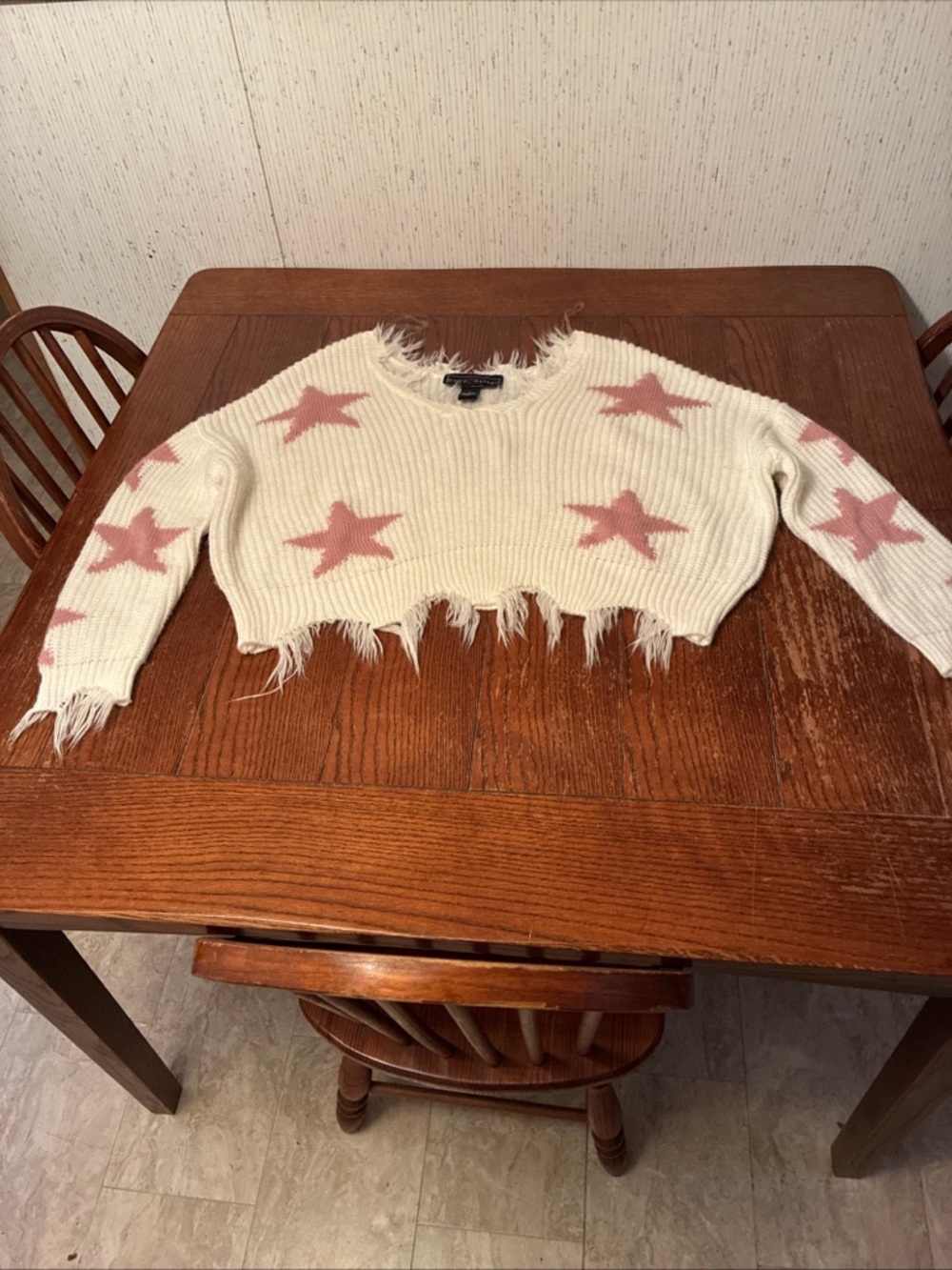 Polly & Esther Frayed Edge Star Sweater Women’s L V-Neck Long Sleeve Distressed
